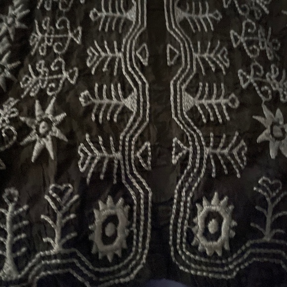 Johnny Was black heavily embroidered LS top birds RARE - Picture 6 of 16